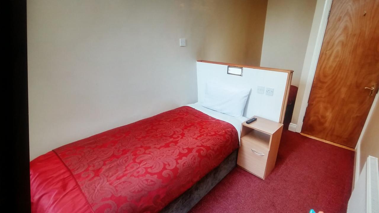 Parkway Guesthouse Дъблин Екстериор снимка