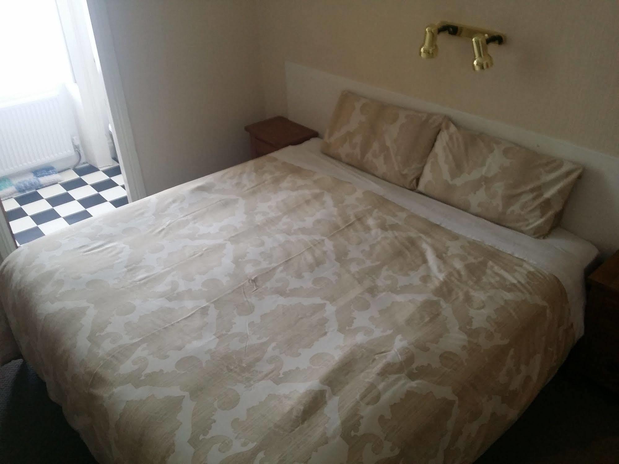 Parkway Guesthouse Дъблин Екстериор снимка