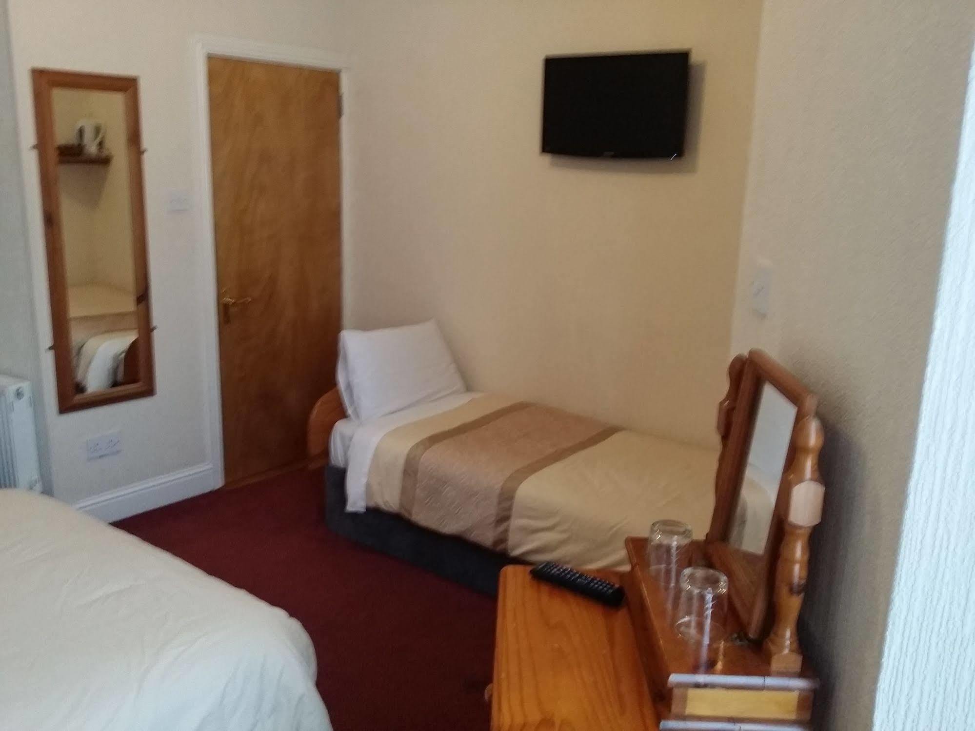 Parkway Guesthouse Дъблин Екстериор снимка